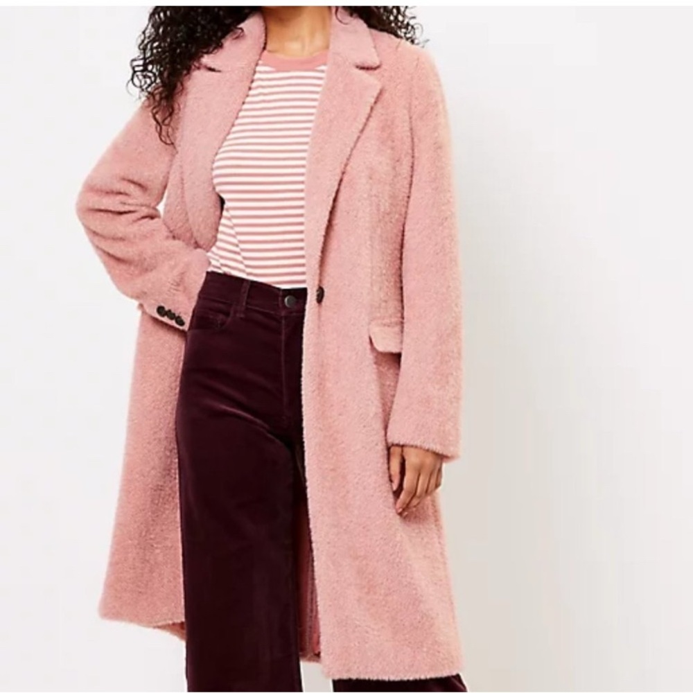 Elegant Ann Taylor Loft Soft Cozy Coat in Pink Chevron size Small - new w/o tags